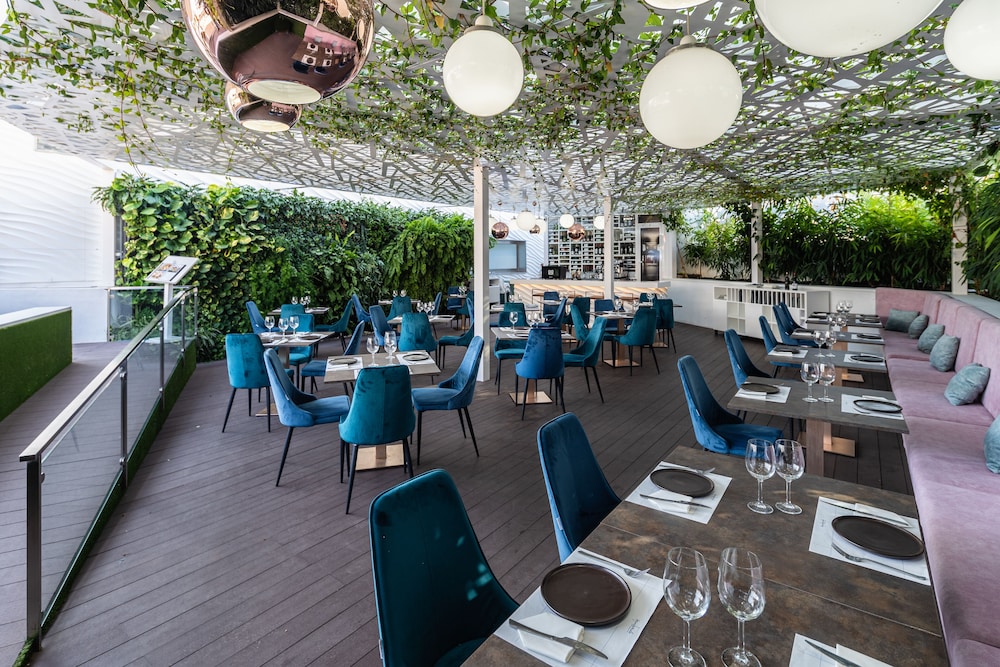 Caserio Hotel 40/55