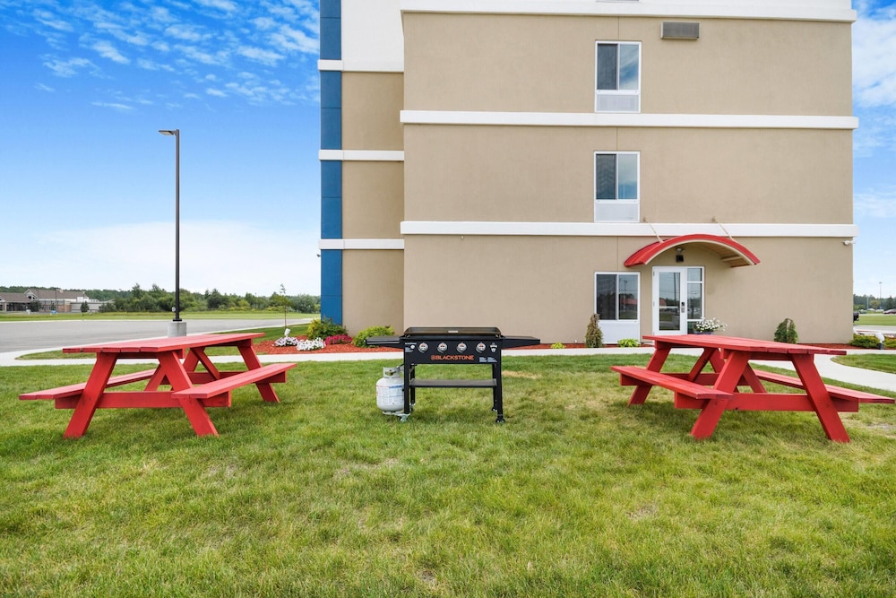 AmericInn by Wyndham International Falls Southwest 46/50