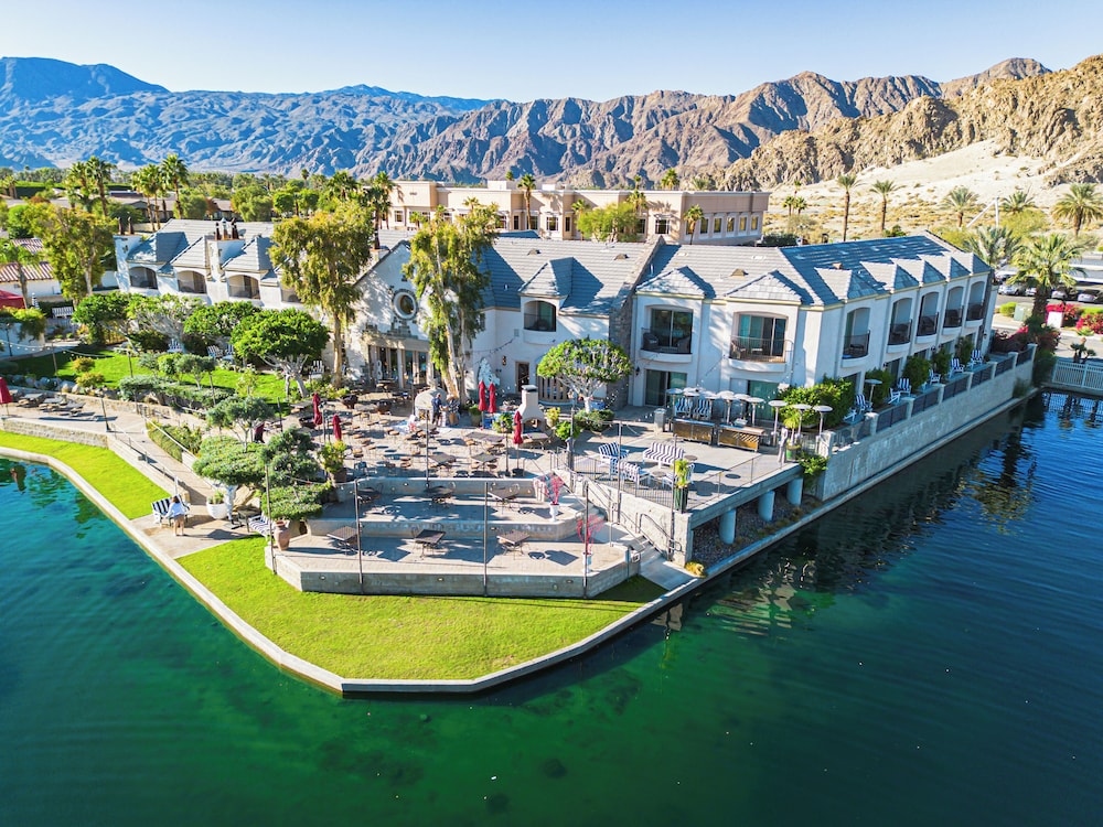 The Chateau at Lake La Quinta 74/78