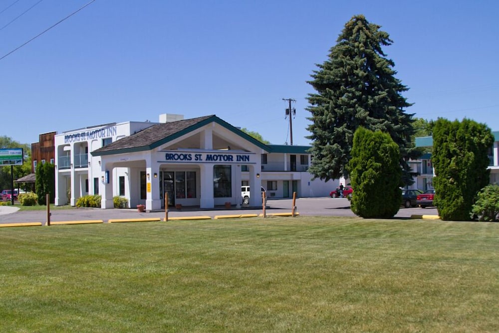 Brooks Street Motor Inn 1/30