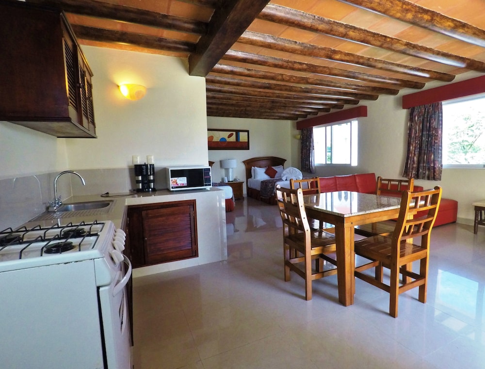 Hotel Suites El Campanario 21/39