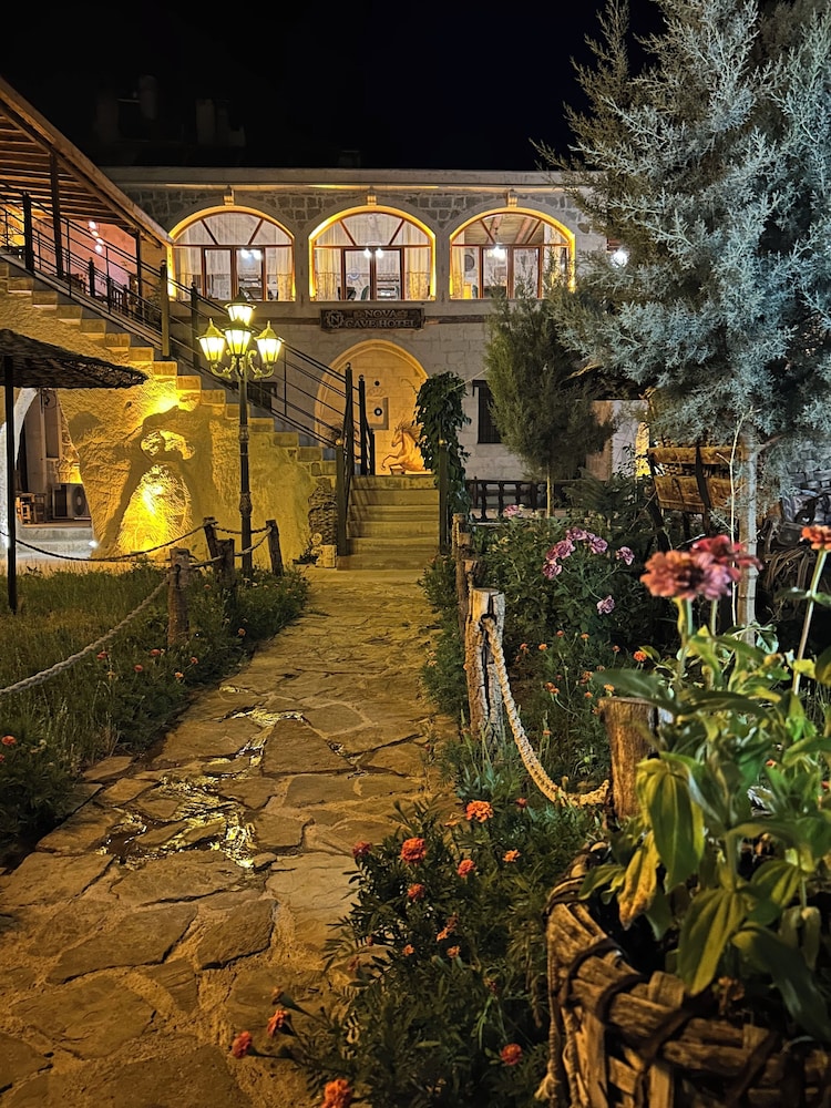 Nova Cave Hotel 38/50
