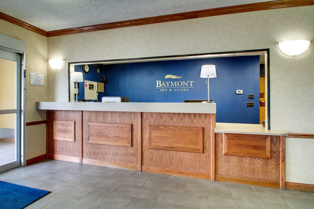 Galesburg Inn and Suites 6/42