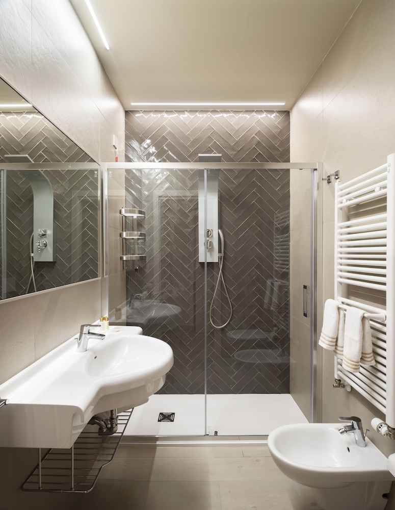 Hotel Cavour 47/49
