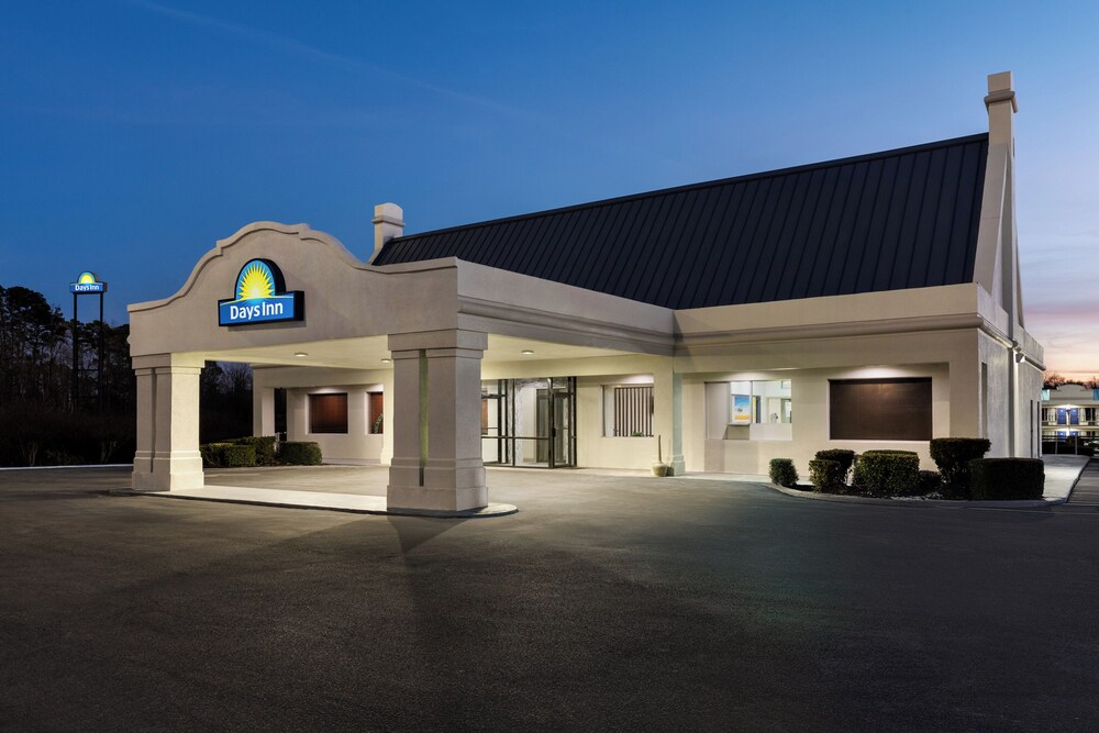 Baymont by Wyndham Emporia VA 4/39