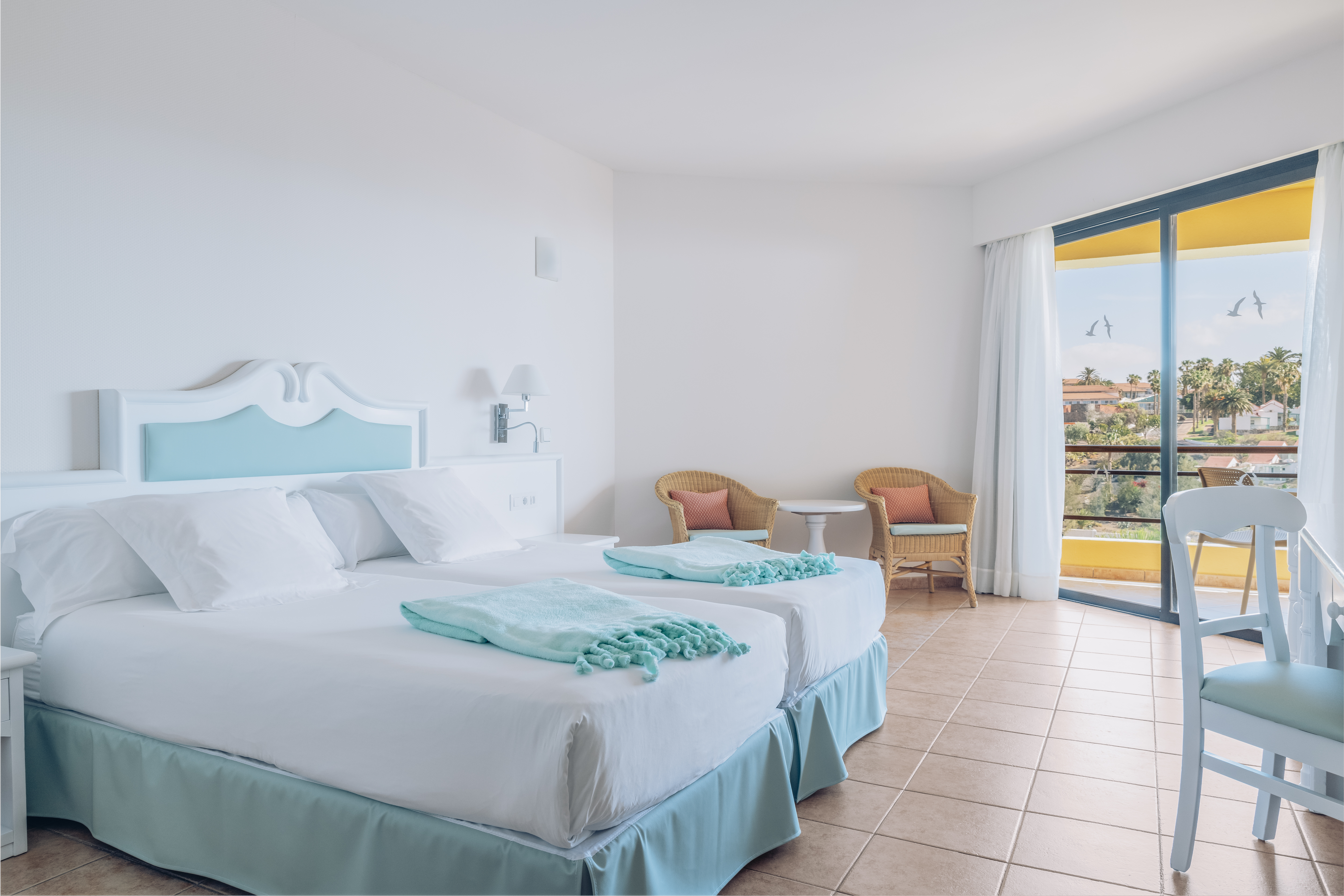 Room, Single, Double Bed, Lateral Side Sea View