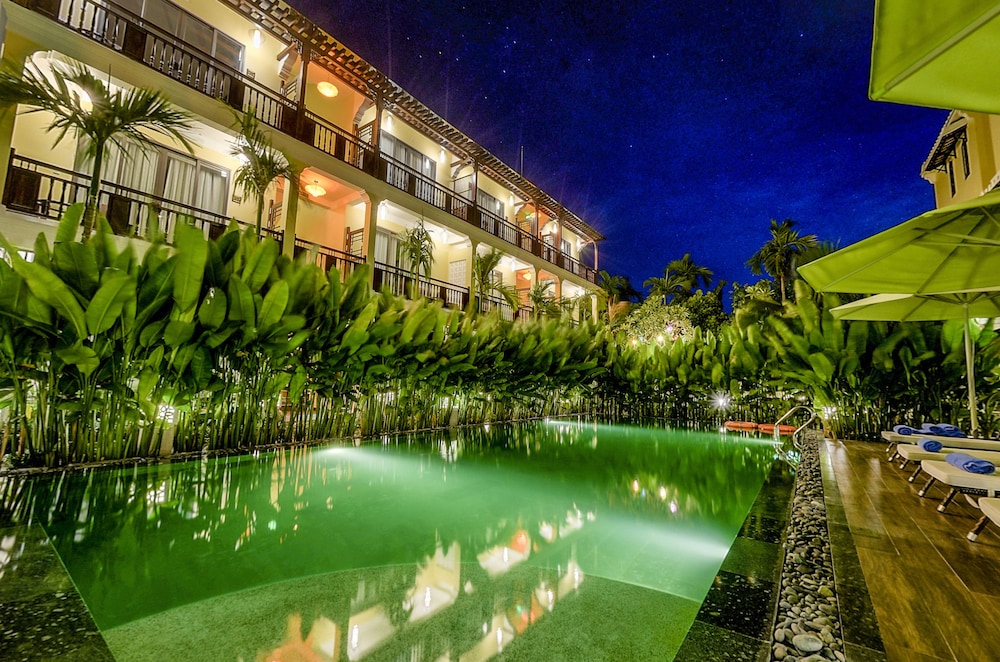 Hoi An Field Villa and Spa 70/74