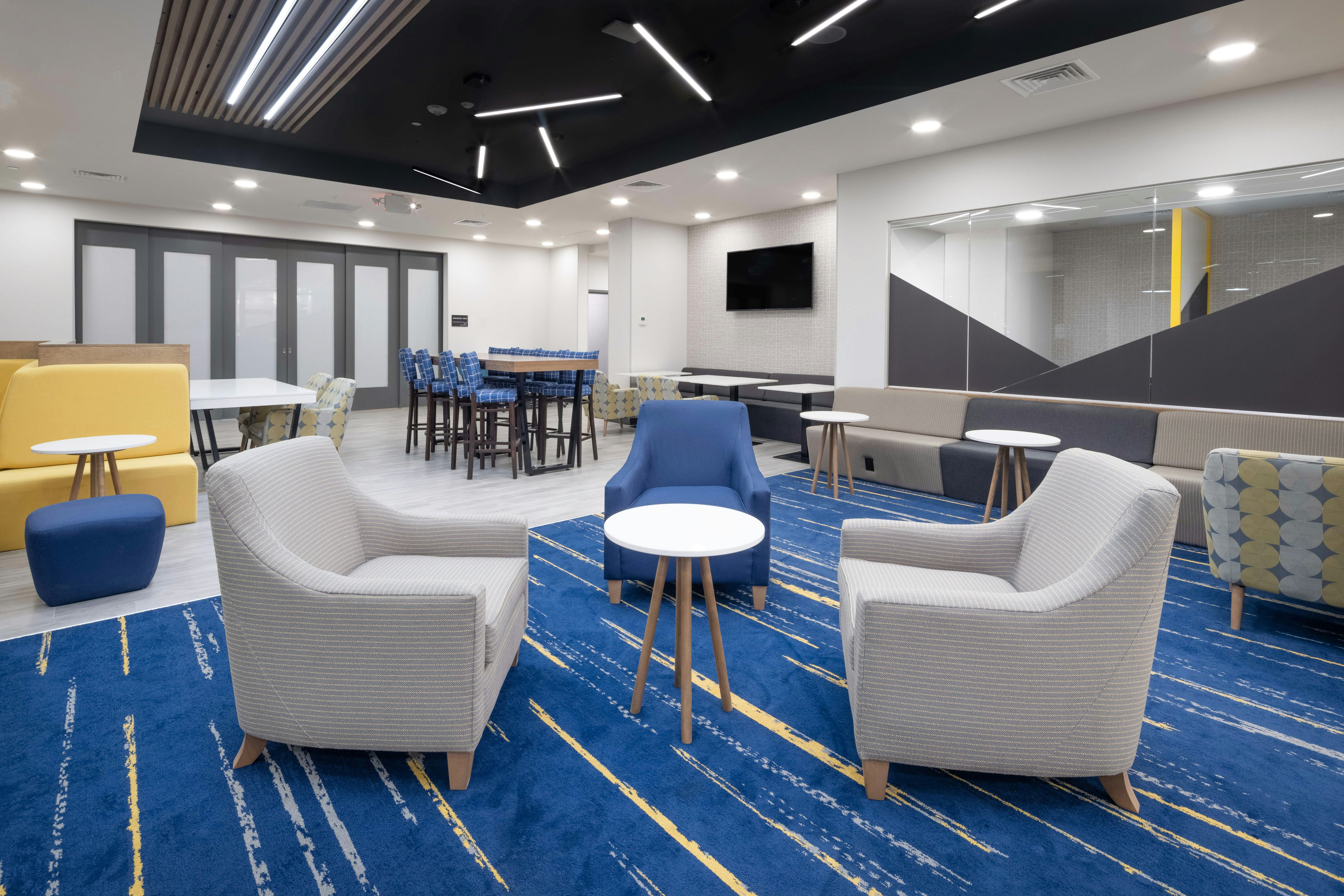 Hampton Inn Verona at Turning Stone 40/48