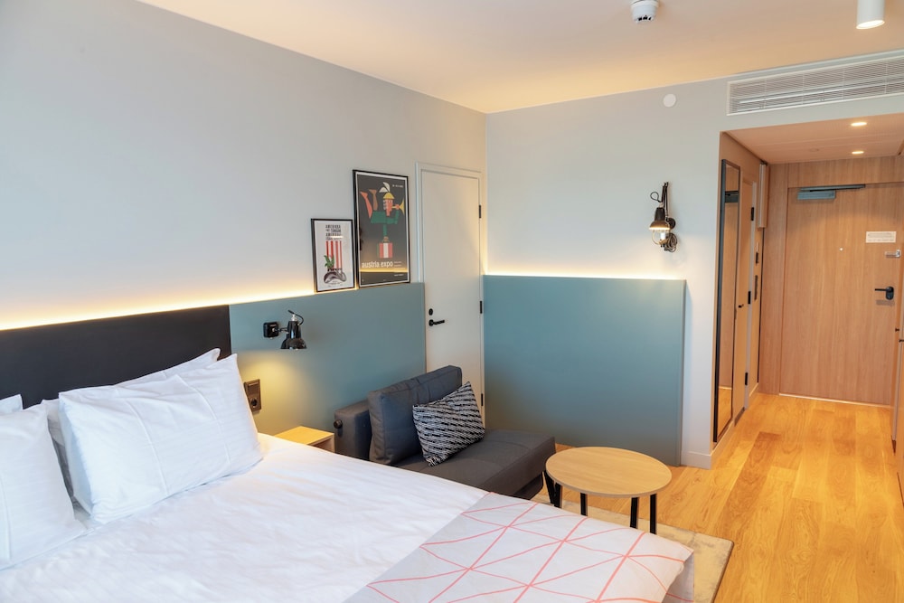 Holiday Inn Helsinki Expo Ex Holiday Inn Helsinki Exhibition Convention Centre 17/72