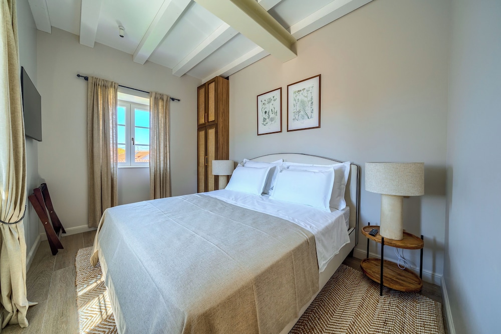 Hotel Brattia - Adults Only 12/50
