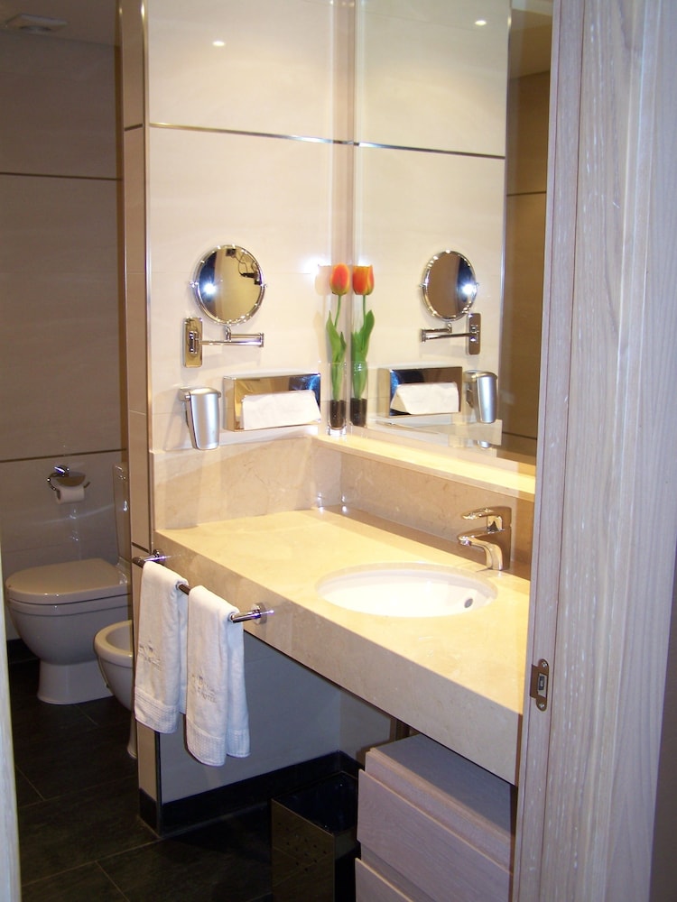 Washington Parquesol Suites And Hotel 36/39