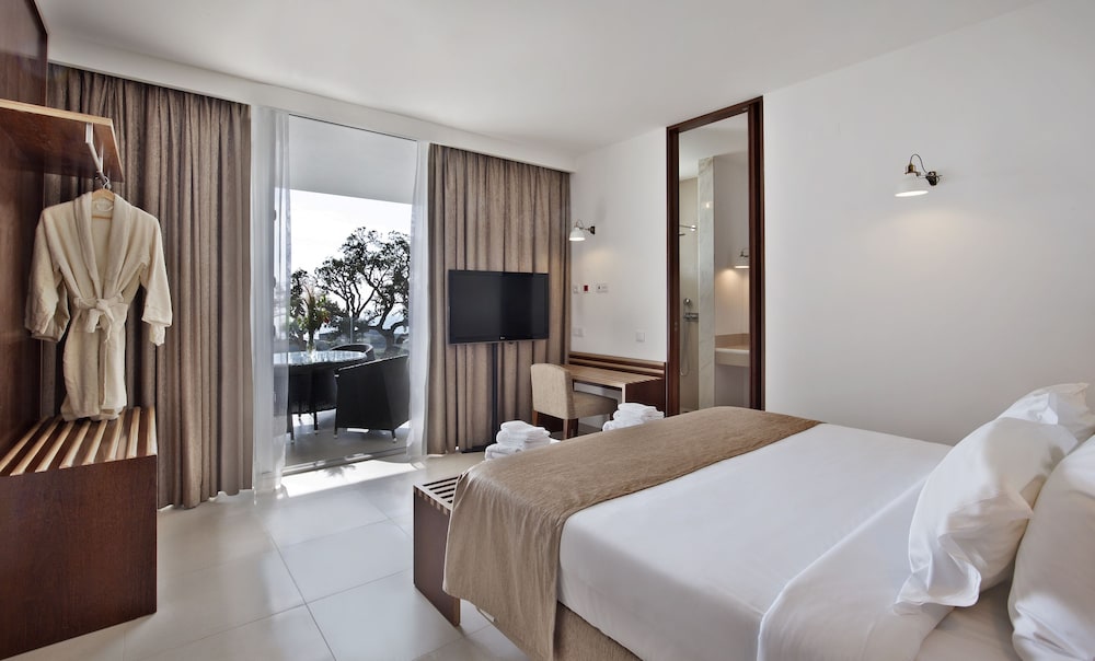 Sao Rafael Holidays 25/77