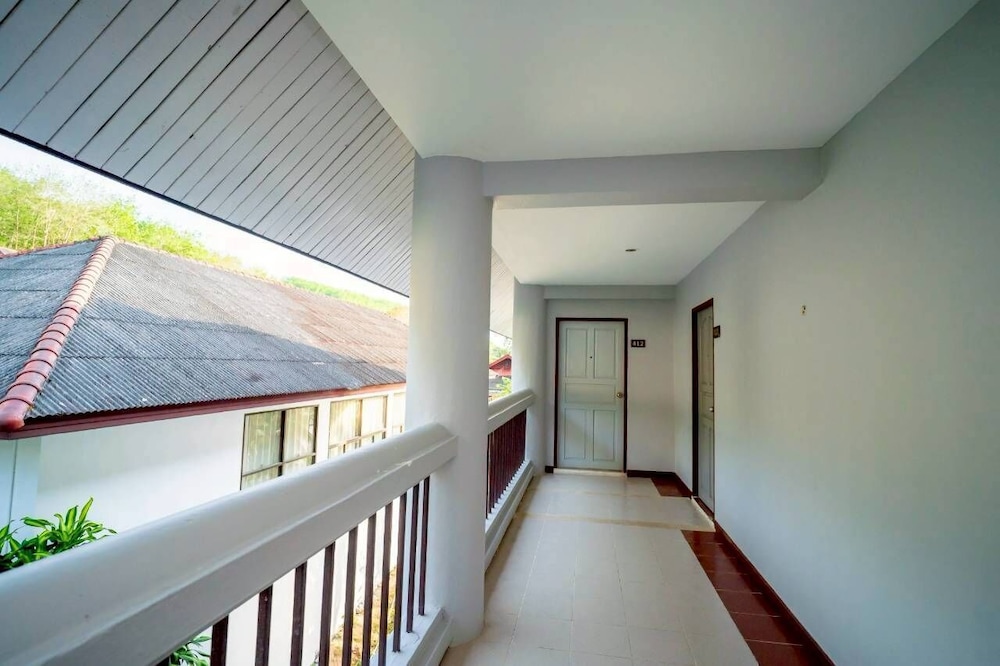 Jansom Beach Resort 3/67