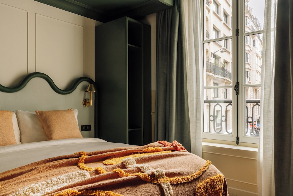 Suite, Double Bed