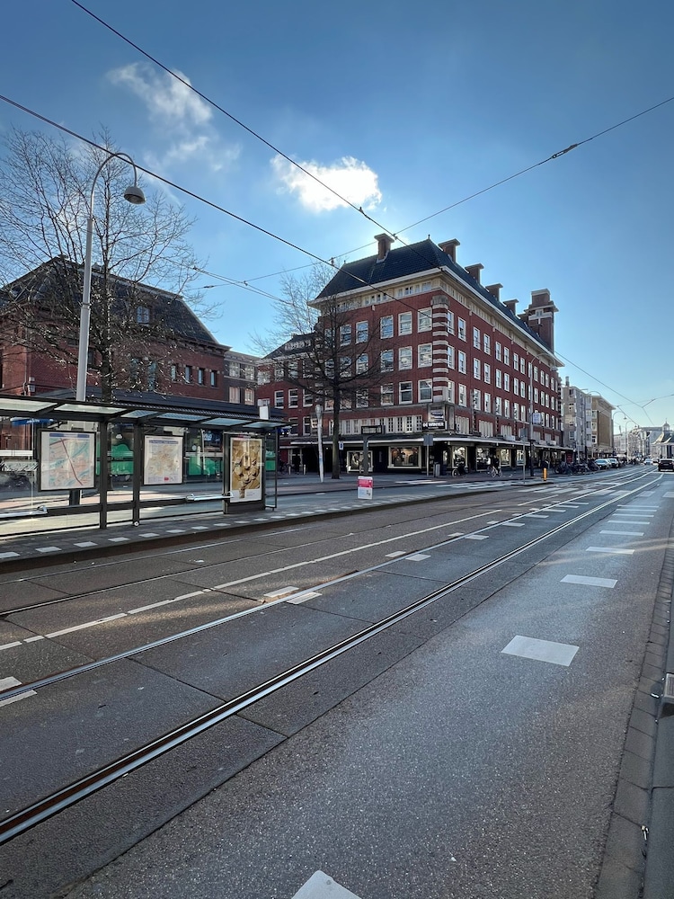 Amigo Budget Hotel 44/50
