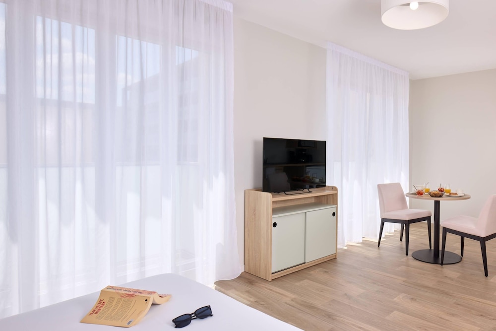 Quality Aparthotel Reims - Saint-Thomas 31/38