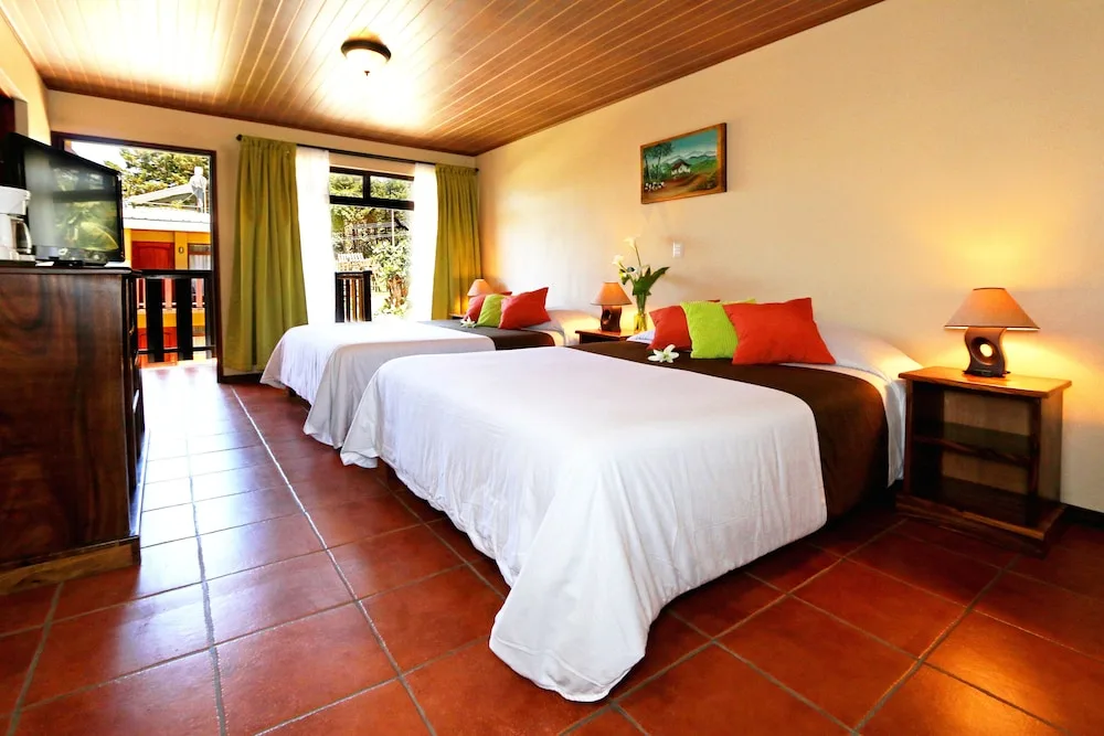 Monteverde Country Lodge 24/72