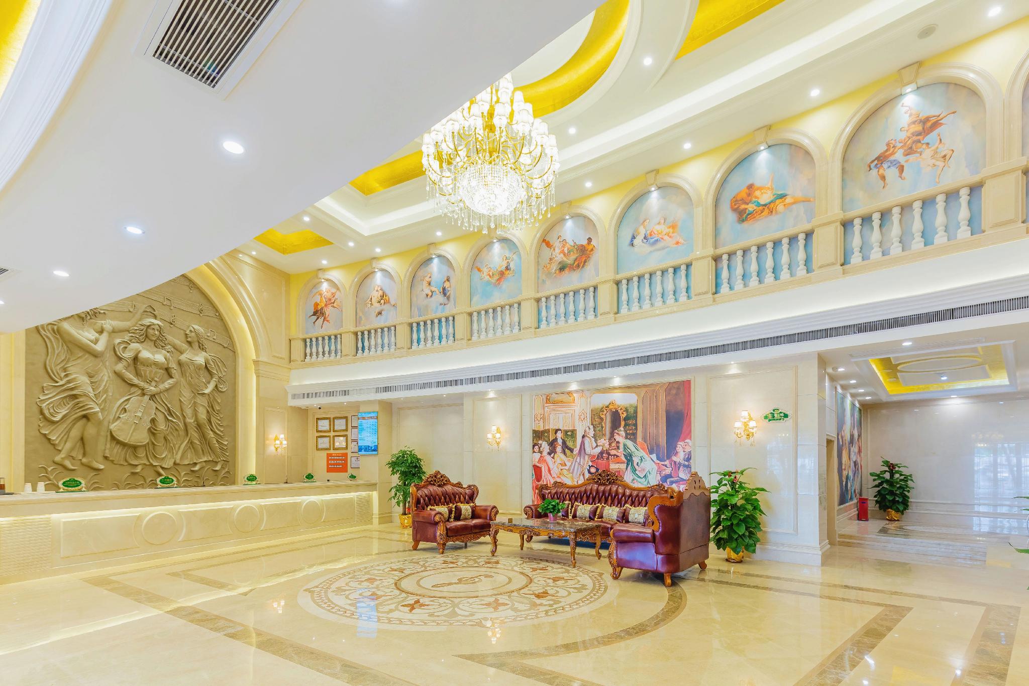 Vienna Hotel (Guangdong Dongguan East Railway Station) 18/62