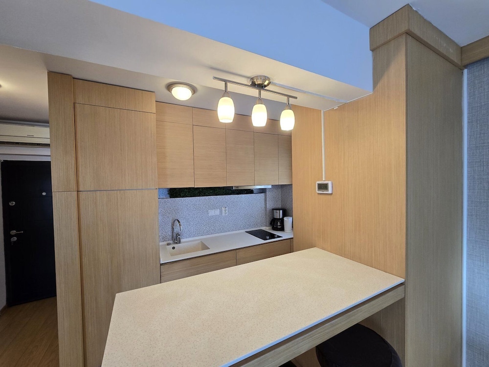 Decebal Residence Apartments 10/80
