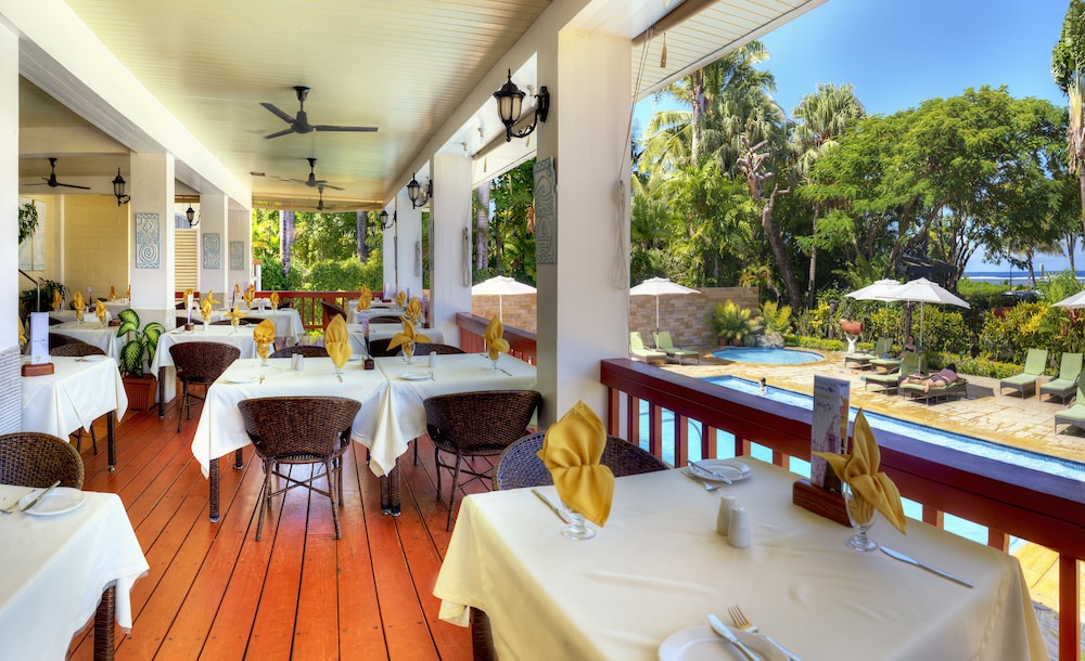 Bedarra Beach Inn 16/35