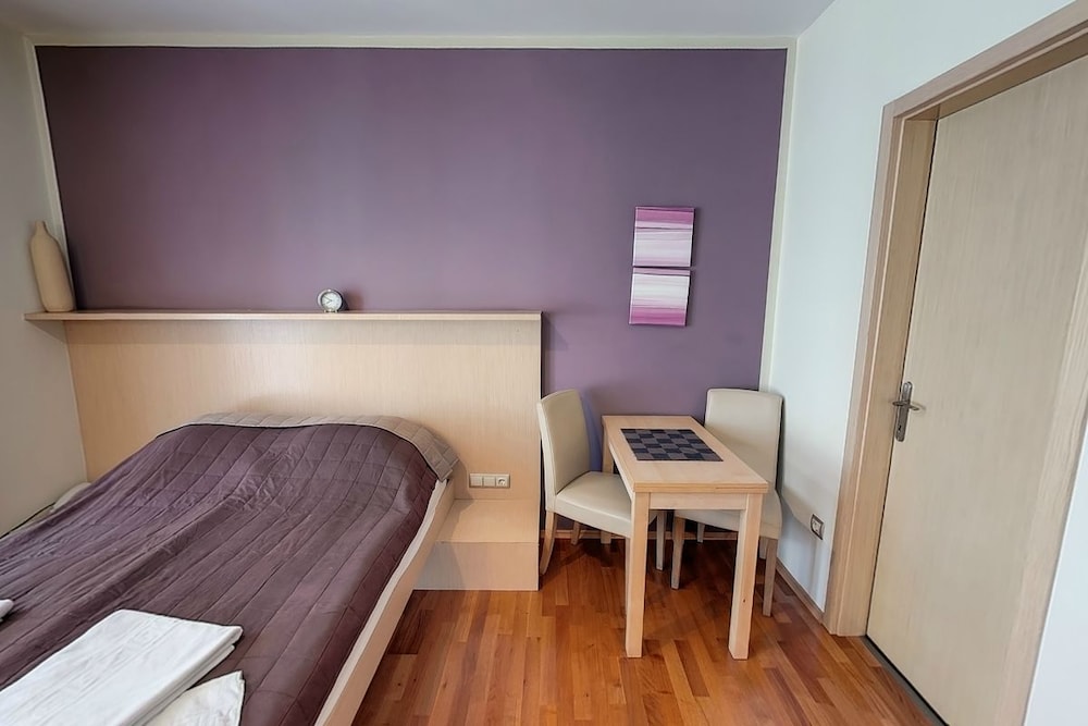 Royal Mediterran Hotel 30/50