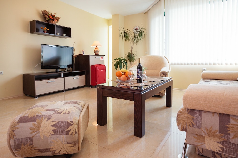 Bright House Hotel 33/46