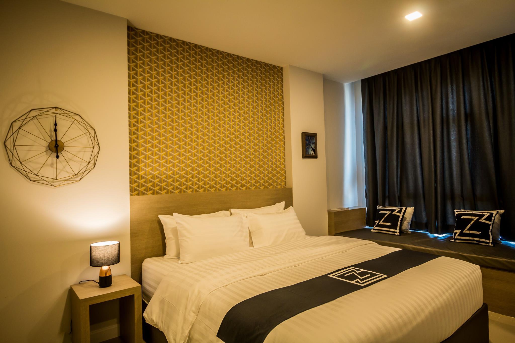 Standard, King Bed