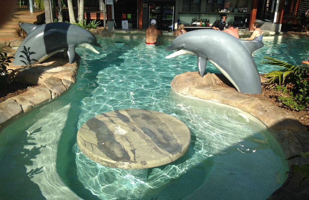 BLUE DOLPHIN HOLIDAY RESORT 39/50