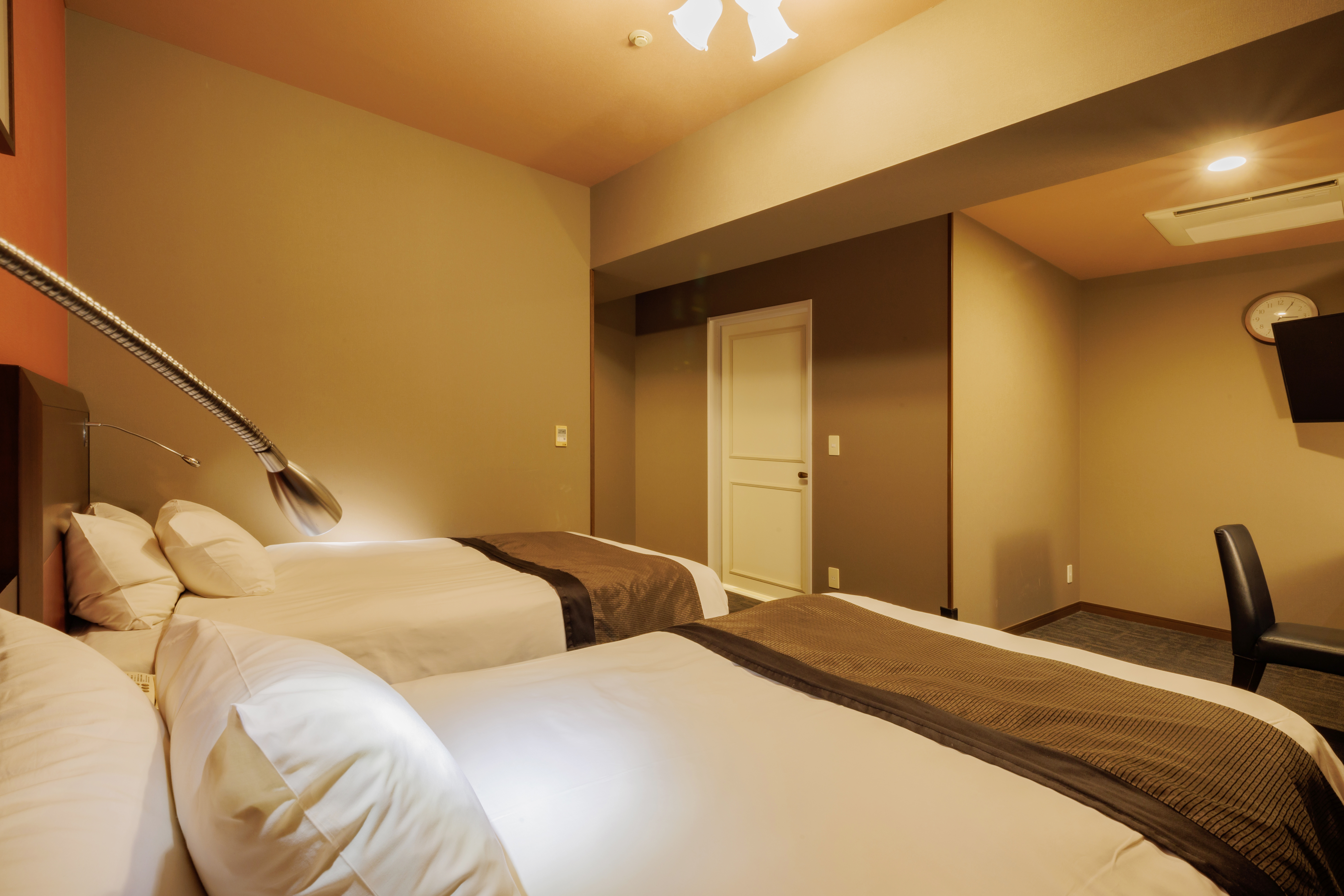 Superior, Twin Beds
