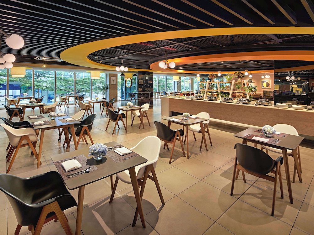Novotel Living Saigon South 43/62