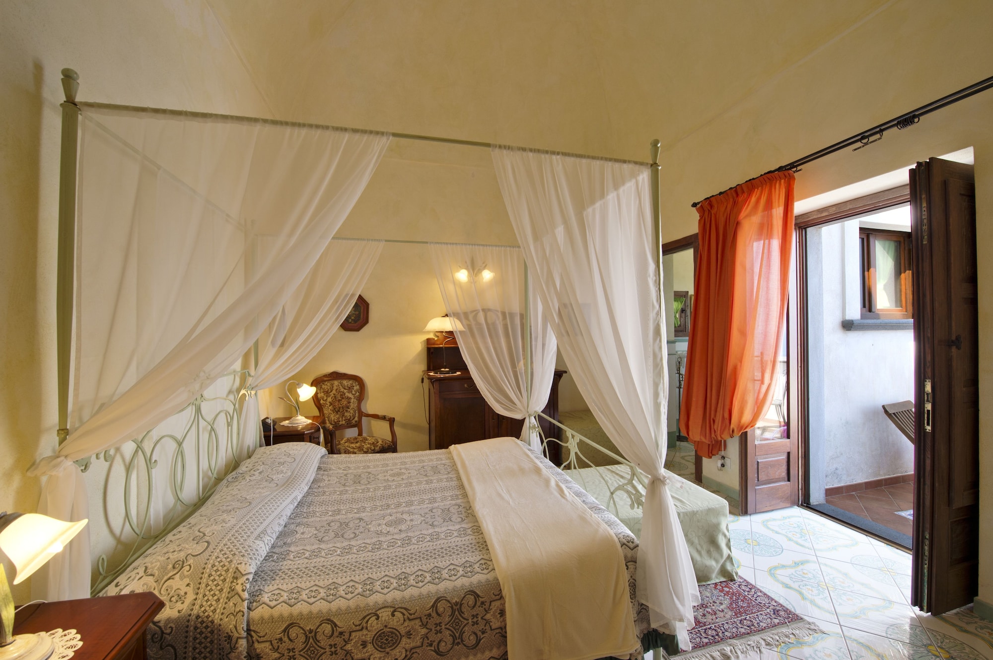 Suite, Double Bed