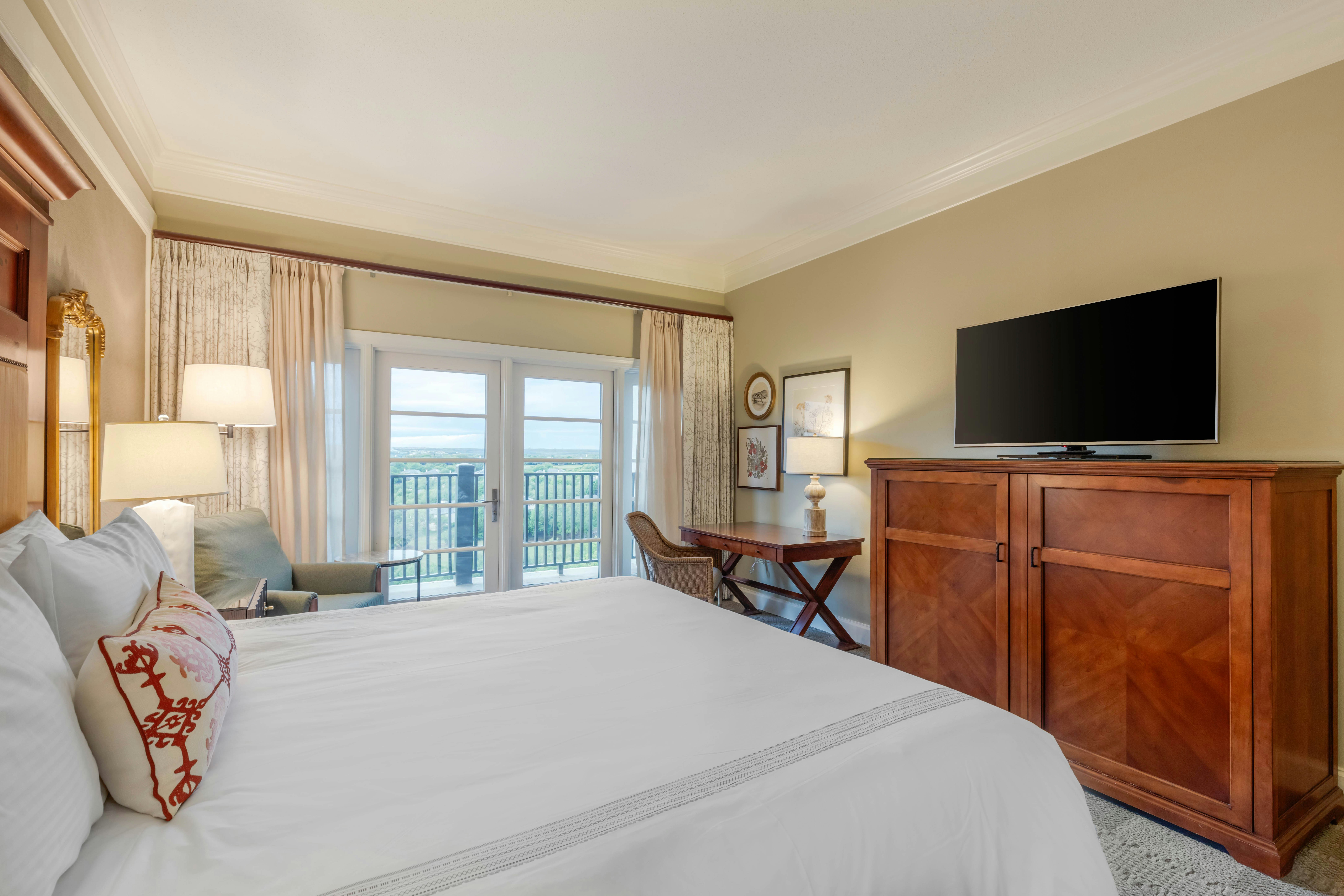 Premier, King Bed, French Balcony