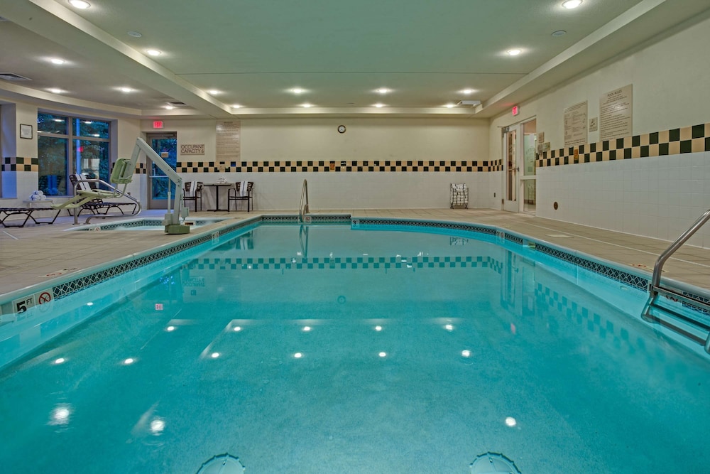 Hilton Garden Inn Cleveland Airport 8/28