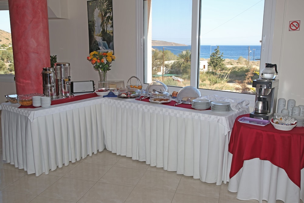 Sea Breeze Hotel 8/20