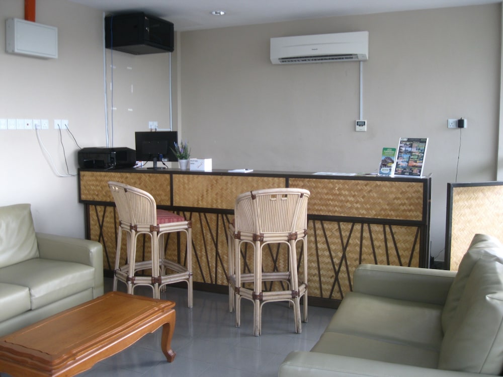 Baron Waterfront Hotel 32/42