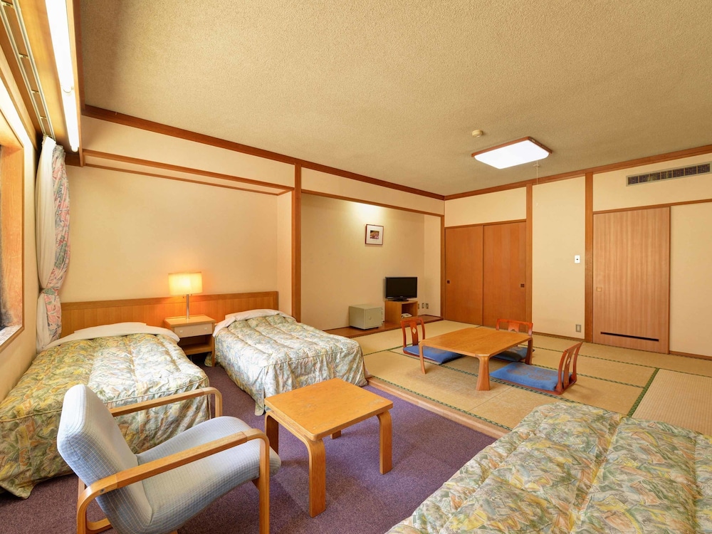 Oze Iwakura Resort Hotel 26/32