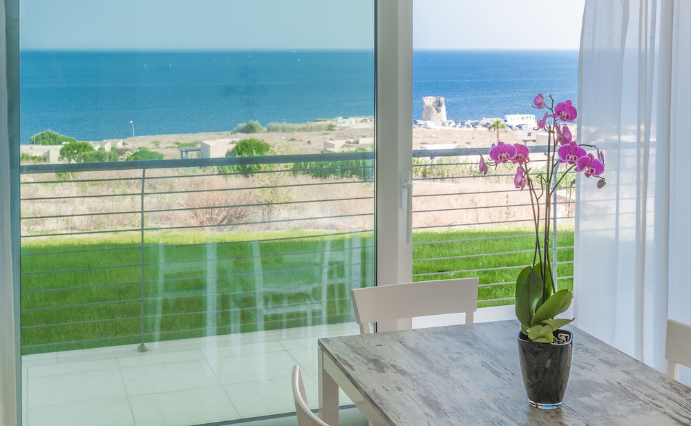 19 Summer Suites 25/60
