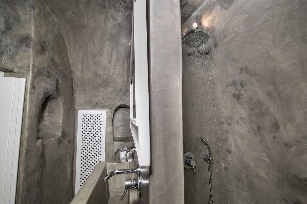 Morfi Cave House 14/22