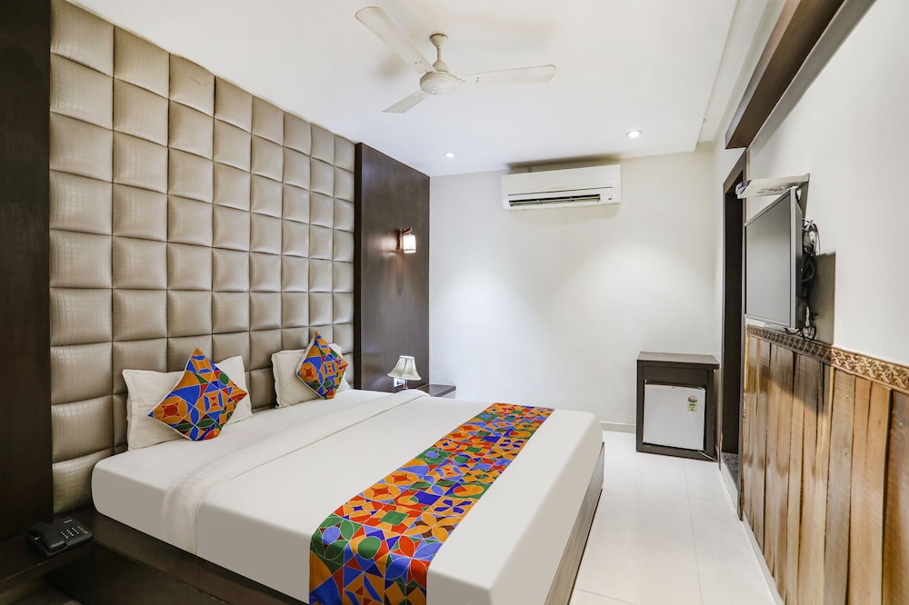 Hotel Mahendra 13/44