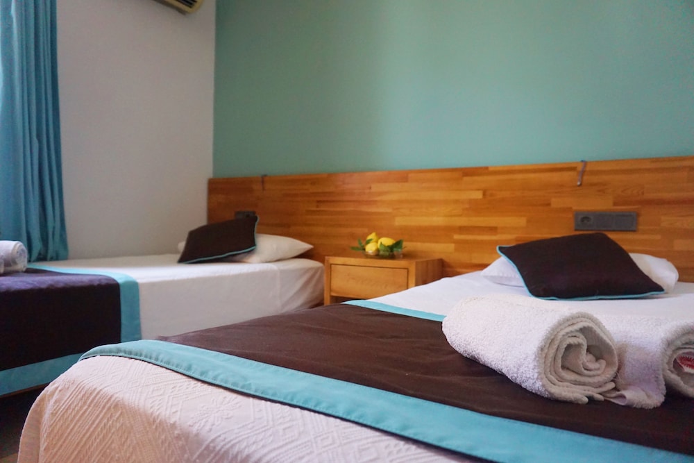 Cobanoglu Otel 13/37