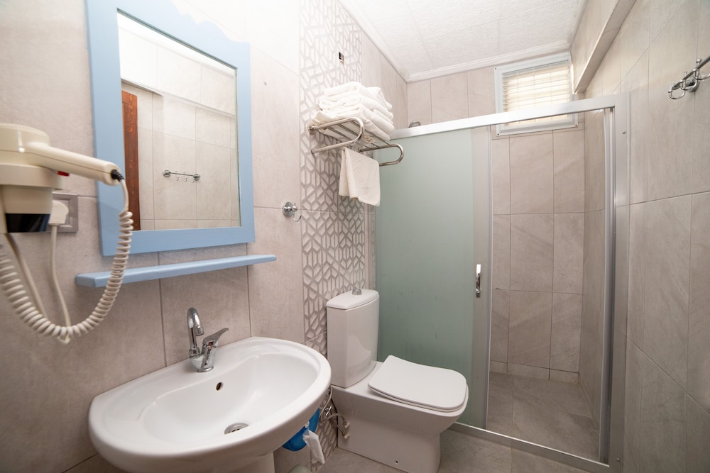 Gokceada Yakamoz Motel 43/50