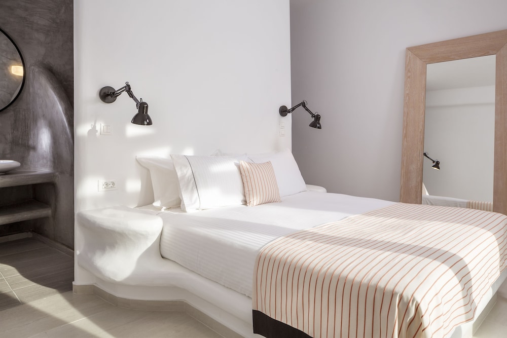 Colours Of Mykonos 8/65