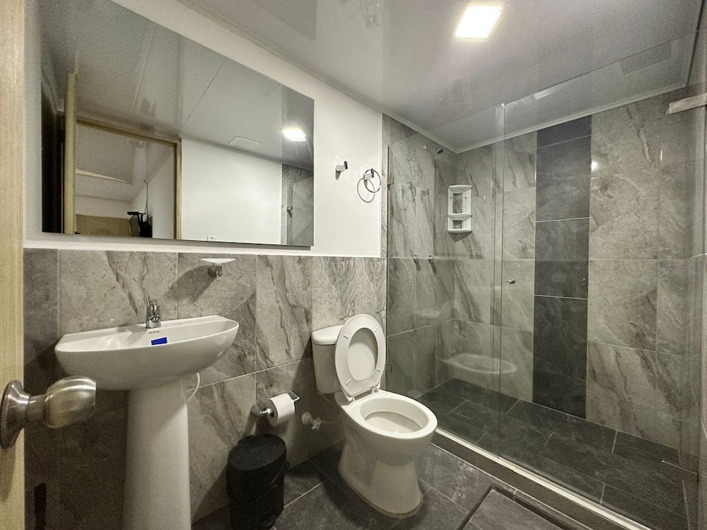 Hotel Nakama 47/50