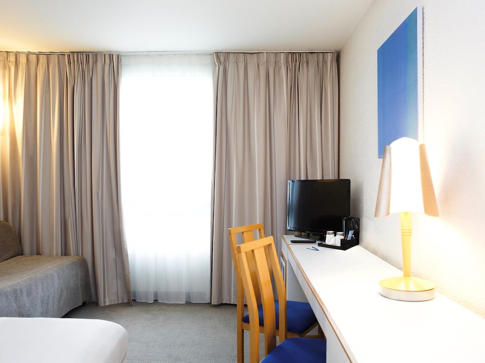 Novotel Grenoble Nord 18/78