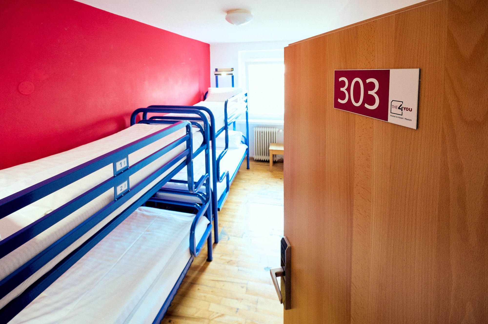 ROOM, QUADRUPLE, SHARED BATHROOM
