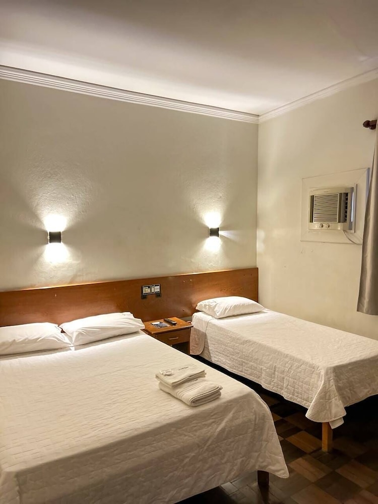 Acomodare Hotel 24/43