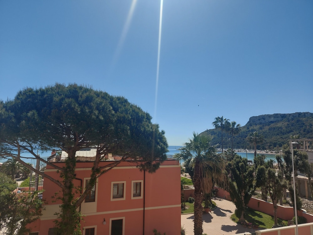 Le Palmette Suites 3/48