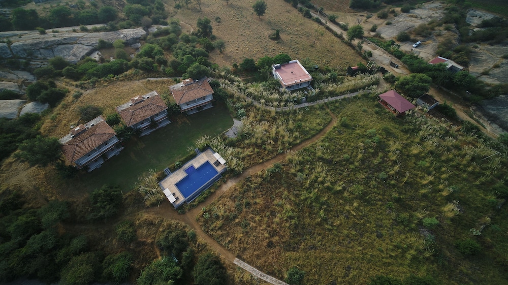 Amritara Jawai Sagar Pali 11/68