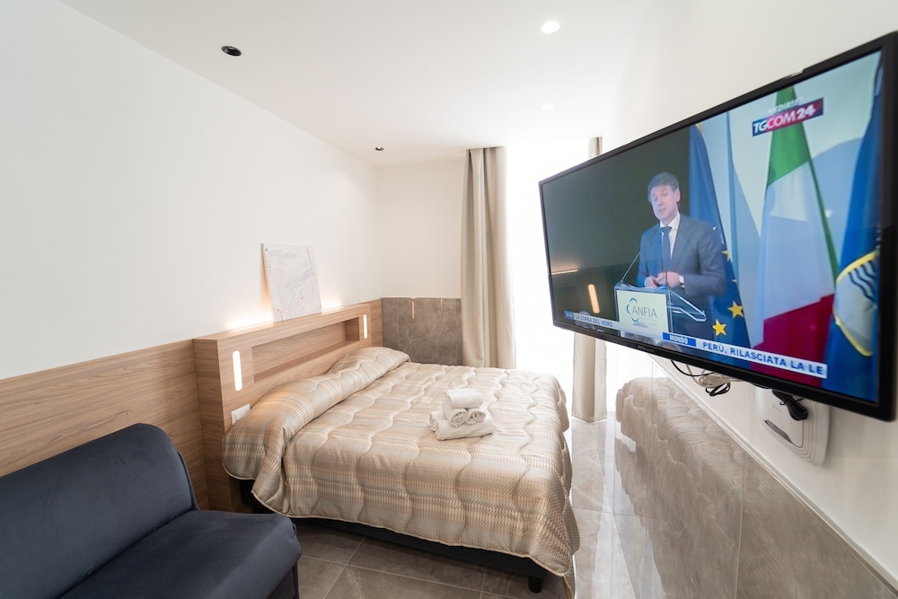 1 Bedroom, Junior Suite, Studio, Queen Bed, City View, Annex