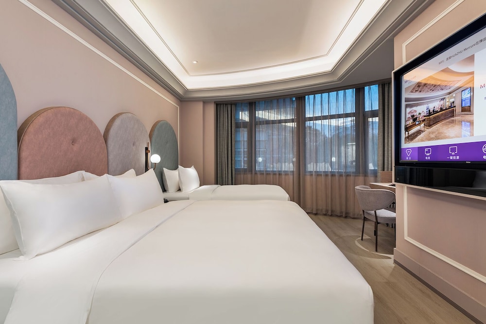 Mercure Ningbo Yinzhou 12/45